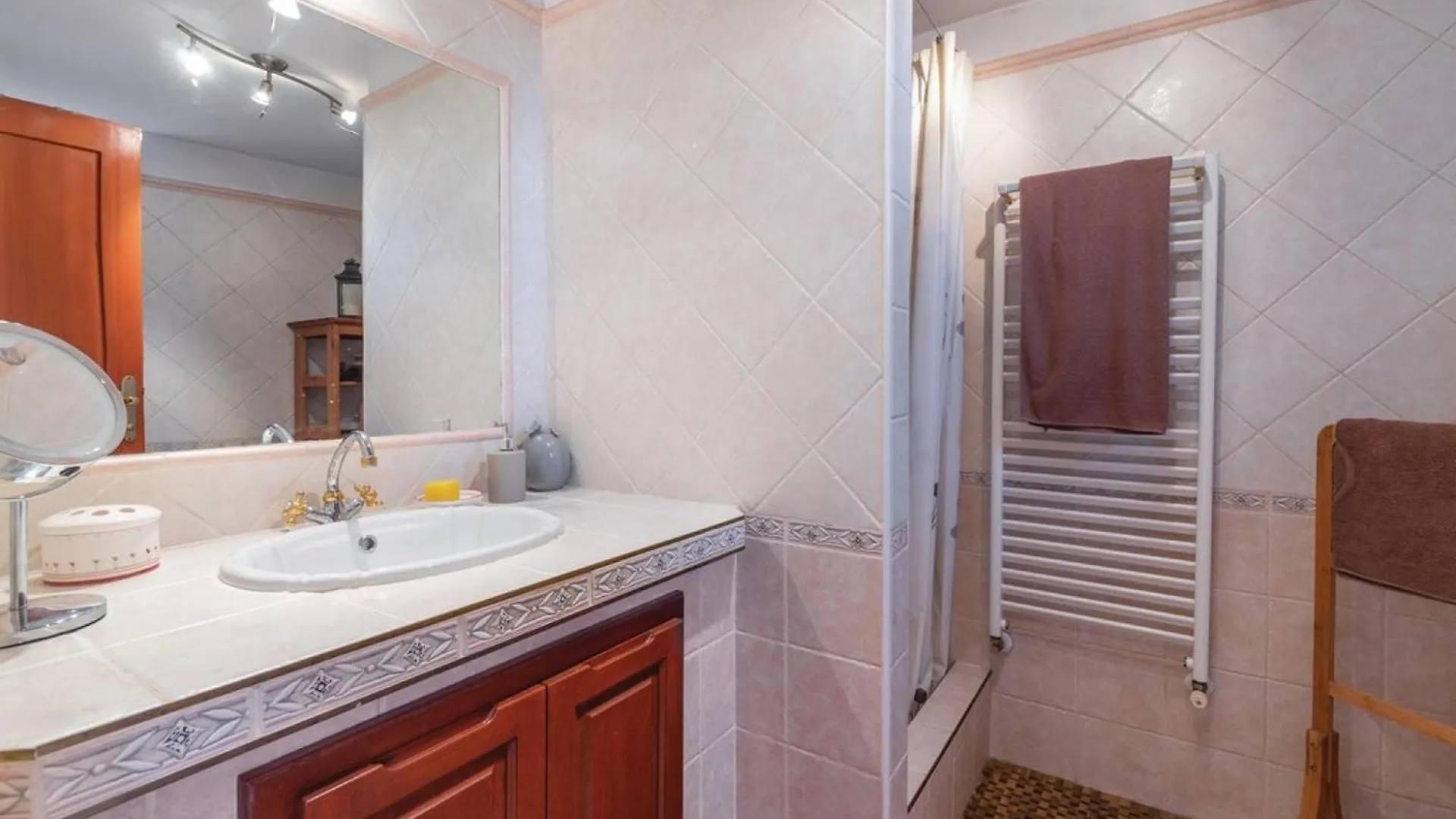 Villa Medaki In Medaki - Haus Fuer 6 Personen Croatia